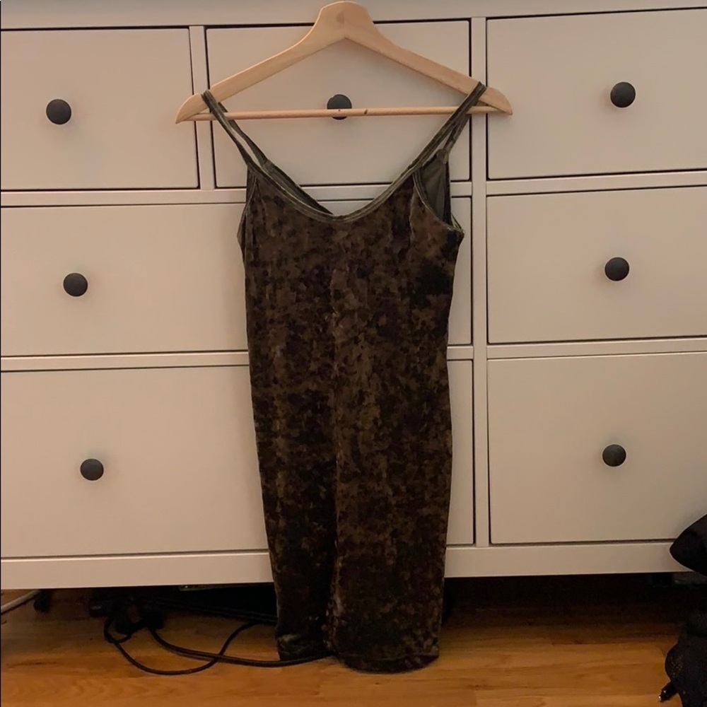GREEN VELVET MINI DRESS